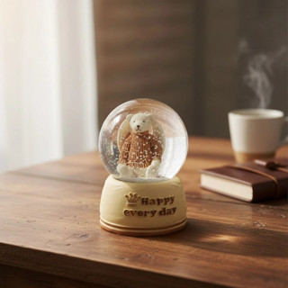 Pilli Işıklı Müzikli Kar Küresi–Sevimli Ayıcık Figürlü Eğlenceli Masaüstü Biblo, LED Aydınlatmalı De