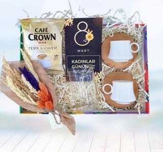 40 Yıl Hatırı Olan 8Mart Kahve Hediyesi, Cam Cezveli Model