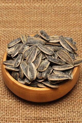 Tuzlu Siyah Ay Çekirdeği Kavrulmuş  100 G
