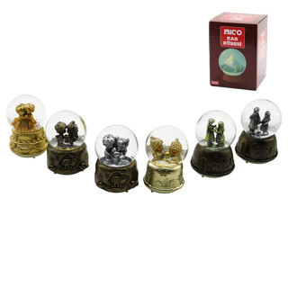 Lunaev Orta Boy - 8 cm Pilli - Işıklı Müzikli Kar Küresi Cam Eskitme İnsan Figürlü - Desen Mix Renkl