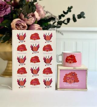 Kadın Gücü Tasarımlı Kutulu Kupa Ve Sert Kapaklı Defter