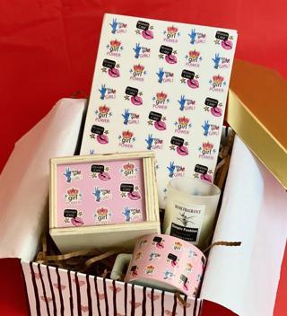 Women Can Tasarımlı Sert Kapaklı Defter Kutulu Kupa Ve Kokulu Mum Kadınlara Özel Hediye Seti