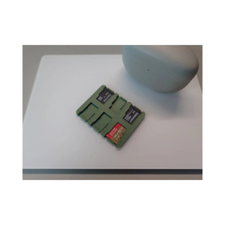 Alvera Micro SD Kart Saklama Kutusu Yaylı Kartlık Mikro SD Kart Tutucu İnce Düzenleyici Yeşil