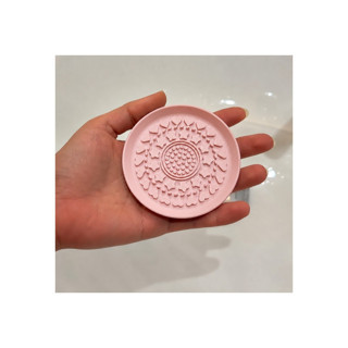 Alvera Makyaj Fırçası Temizleme Pedi – 3D Baskı Desenli Aparat-Pembe