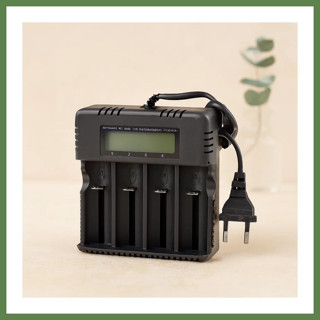 Hobibahçem 4 Yuvalı Li-ion Pil Şarj Cihazı 3000mA 4.2V (18650/26650/16340 Uyumlu) HB006