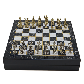 GiftHome Orta Boy Metal ROMA İMPARATORLUĞU Satranç Takımı Parlak ve Mermer Desenli Sandıklı MDF Tahtası(36X36X6 cm.) 