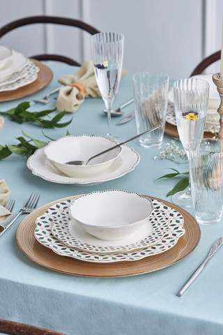 Karaca Almond Tropez 24 Parça 6 Kişilik Porselen Yemek Takımı