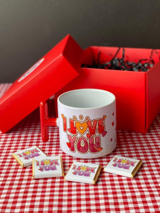 Hepsi Enteresan Kutuda "I Love You" Kupası Ve Çikolatalar, Sevgiliye Hediye, Sevgililer Günü,  Doğum Günü