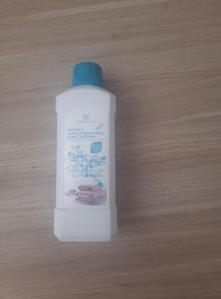 BioBellinda Doğal Ultra Konsantre Çamaşır Yumuşatıcı 750 ml Akıllı Parfüm Molekülleri Bütün Renkler Için 
