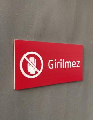 Yönline Girilmez Uyarı Levhası