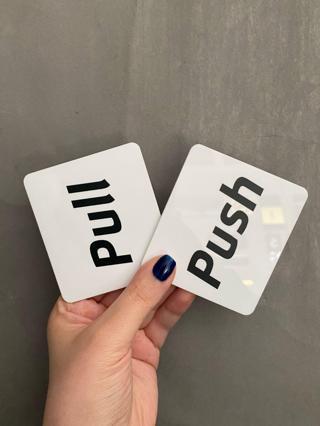 Beyaz Minimal Seri Push - Pull (İtiniz - Çekiniz) Kapı Uyarı Levhası