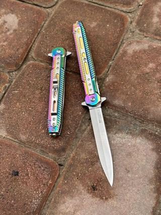 Cakistoe M390 Gökkuşağı Metal Beyfendi Kamp Çakısı