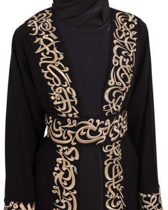 Uzun Kollu Oversize Kalıplı Geleneksel Kalın Arapça Harfları Nakışlı Kadın Geniş Abaya M-3xl C100032