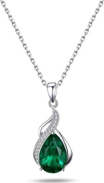 Brezza Lusso Ürün Ölçüsü : 2,3 x 1.2 cm Ağırlık : 3,10 Gr (Ürünlerimiz el işi olduğu için ağırlıkları değişebilmektedir.; Belirtilen ağırlık ortalamadır) Metal : 925 Ayar GümüşZincir uzunluğu: 45 cm