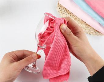 Renk Yapı Rüyası Pembe Renk Kaliteli 1 Adet Microfiber Mikro Fiber Bez Temizlik Cam Temizleyici Bezi 40x40cm