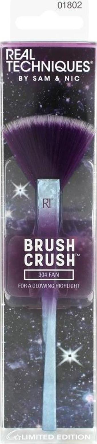 Real Techniques Aydınlatıcı Fırçası - Brush Crush 304 Fan