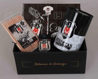 DEKOMUS GIFT BOX ÖZEL KUTULU LİSANSLI BEŞİKTAŞ KIRTASİYE VE BOYAMA SETİ BÜYÜK BOY KUMBARA İLE