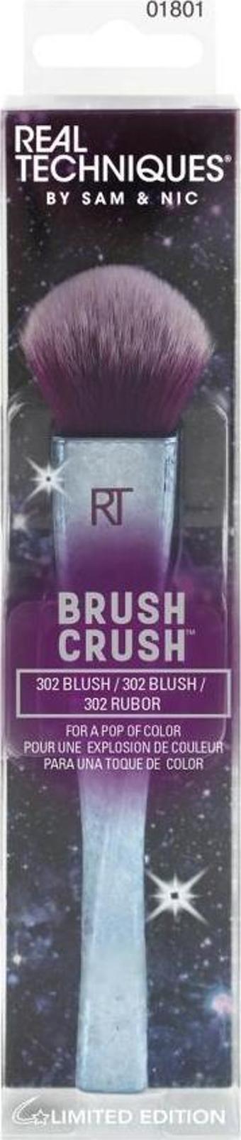 Real Techniques Brush Crush 302 Allık Fırçası