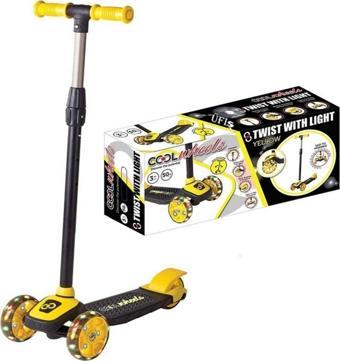 Freebebek Led Işıklı 3 Tekerlekli Yükseklik Ayarlı Twist Scooter-40 kg