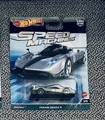 Hot Wheels Premium Car Culture Pagani Zonda R FPY86 HKC42