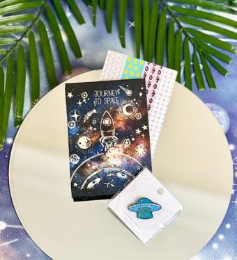 Space Roket Mini Albüm Ve Rozet Set