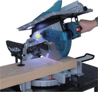 Makita Lh1201fl 1600 Watt 305 Mm Üstten Tablalı Lazer Hizalamalı Gönye Kesme Makinası