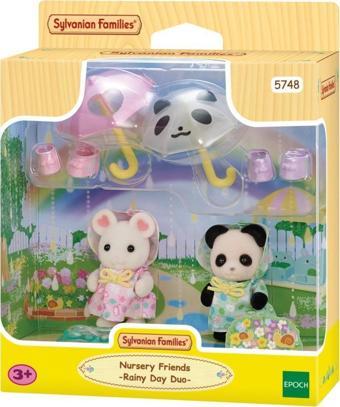 Adore Oyuncak Sylvanian Families Anaokulu Arkadaşları Yağmurlu Gün İkilisi 5748