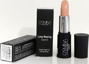 Carmina Long Wearing 04 Lipstick Nude Ruj