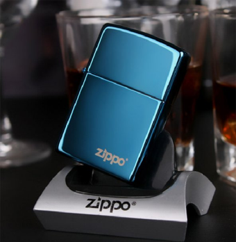 Zippo Çakmak Mavi Yazı Detaylı..