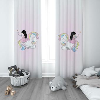 Cici Odam 1 Kanat Çocuk Odası Perdesi Fon Perde Renkli Unicorn Elinde Kelebek Kız