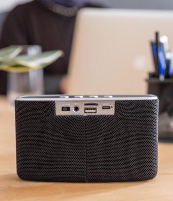 Jopus Stereo Ses USB Aux Girişli Radyolu Bluetooth Hoparlör Carina