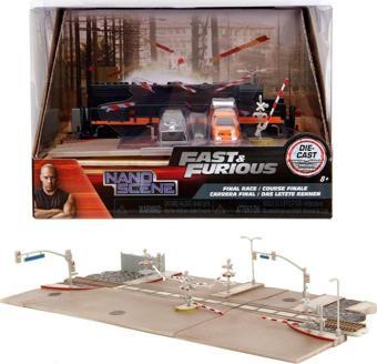 Jada Fast & Furious Final Yarışı Tren Sahnesi Dioraması 1.65'' Die-Cast 