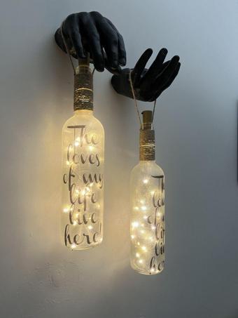 Mes Reves Design Siyah Erkek Eli Heykeli Dekorlu Buzlu Cam Şarap Şişesi Tıpa Peri Led Işıklı Aplik 2 Li Set