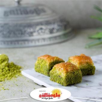 Güllüoğlu Fıstıklı Kuru Baklava 500 Gr.