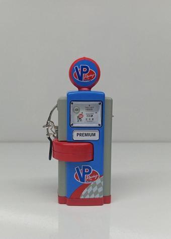 Green.L Dianomi - 1:18 Yakıt Pompasi Figürü Vp Racing 12 Cm Yüksekliği 4 Cm Genişliği