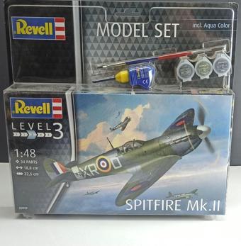 Revell 1:72 Hawker Hurricane Mk. Iıc ( Maket Kit Plastik)