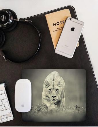 WuW Avcı Aslan Mouse Pad