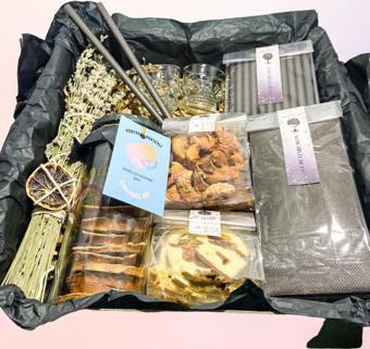 Guruyemiş Box Siyah Parti Kutusu Ve Kokteyl Hazırlama Kiti Kuru Kafa Shot Hediye Paketi Doğum Günü