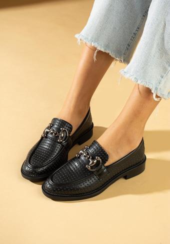 Pembe Potin Metal Tokalı Rahat Kalıp Kadın Loafer 024-785-24