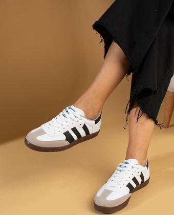 Pembe Potin Bağcıklı Comfort Taban 3 Şeritli Kadın Sneaker 001-1009-24BeyazSiyah
