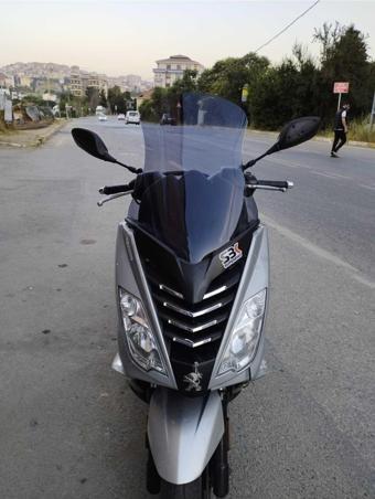 Motoros Peugeot Citystar 200 Ön Cam 2017 2018 Model'Dir 56Cm Açıkfüme Renk  4Mm Uzun Cam