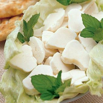 Antep Peyniri ( İnek ) Az Tuzlu Salamura 5 Kg (2x2,5 Kg)