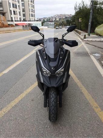 Kymco DTX 250 Siperlik Ön Cam 2024 Model 55cm şeffaf Renkli 4mm Elcik Model