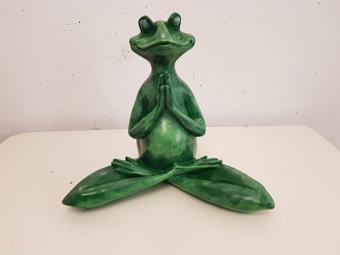 Arose Yoga Yapan Kurbağa Biblo Dekor