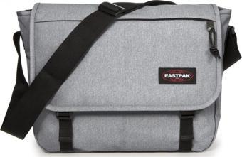 Eastpak Delegate+ Omuz Askılı Postacı Çantası Füme EK00026E3631