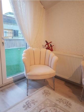 Garden House Papatya Krem Kumaş Metal Gümüş Krom Ayaklı Tekli Koltuk Berjer
