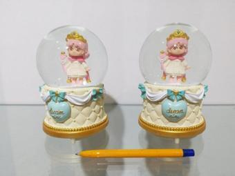 Müzikli Ve Işıklı Kar Küresi 16 cm 3889