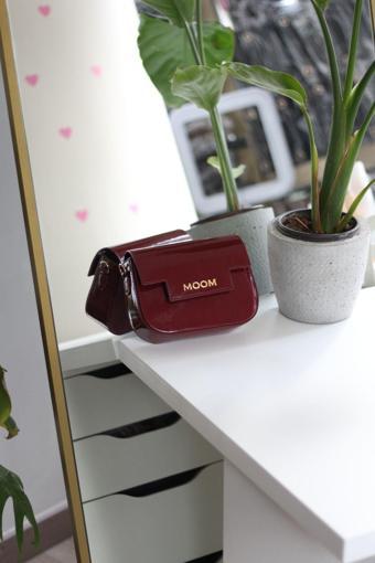Moom Bag Kadın Bordo Rugan Örme Sap Detaylı Zincirli Omuz Çantası