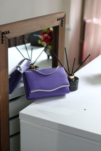 Moom Bag Kadın Mor Taş Detaylı Zincirli Omuz Çantası