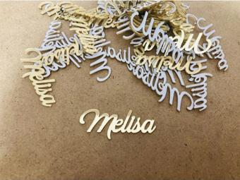Gülüş Lazer Kesim 25 Adet 5X2 Cm Ebatlı Pleksi Arkası Bantlı Isim